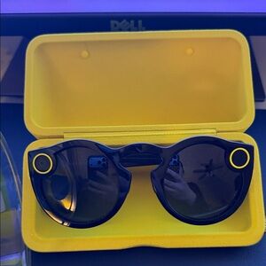 SNAPCHAT spectacles